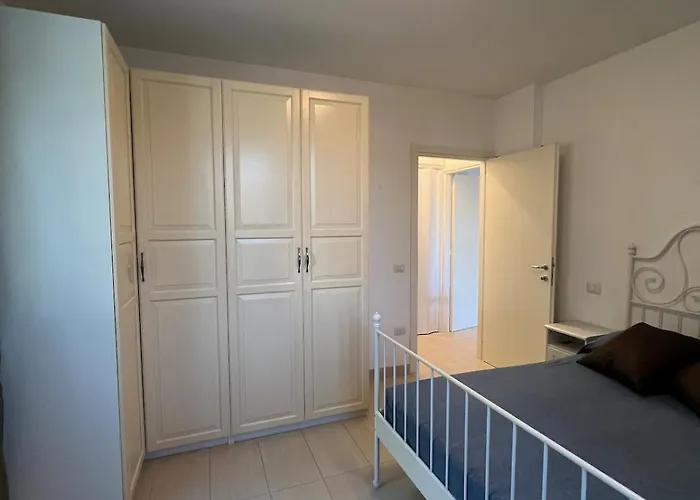 Mare Blu Apartment, 체르비아